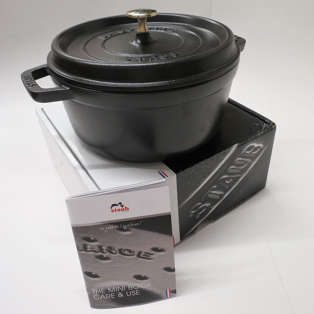 Staub 4-Qt Matte Black Cocotte + Reviews