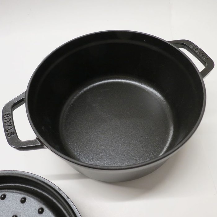 Staub Black Matte 4qt Cocotte Dutch Oven | Catherine's Loft