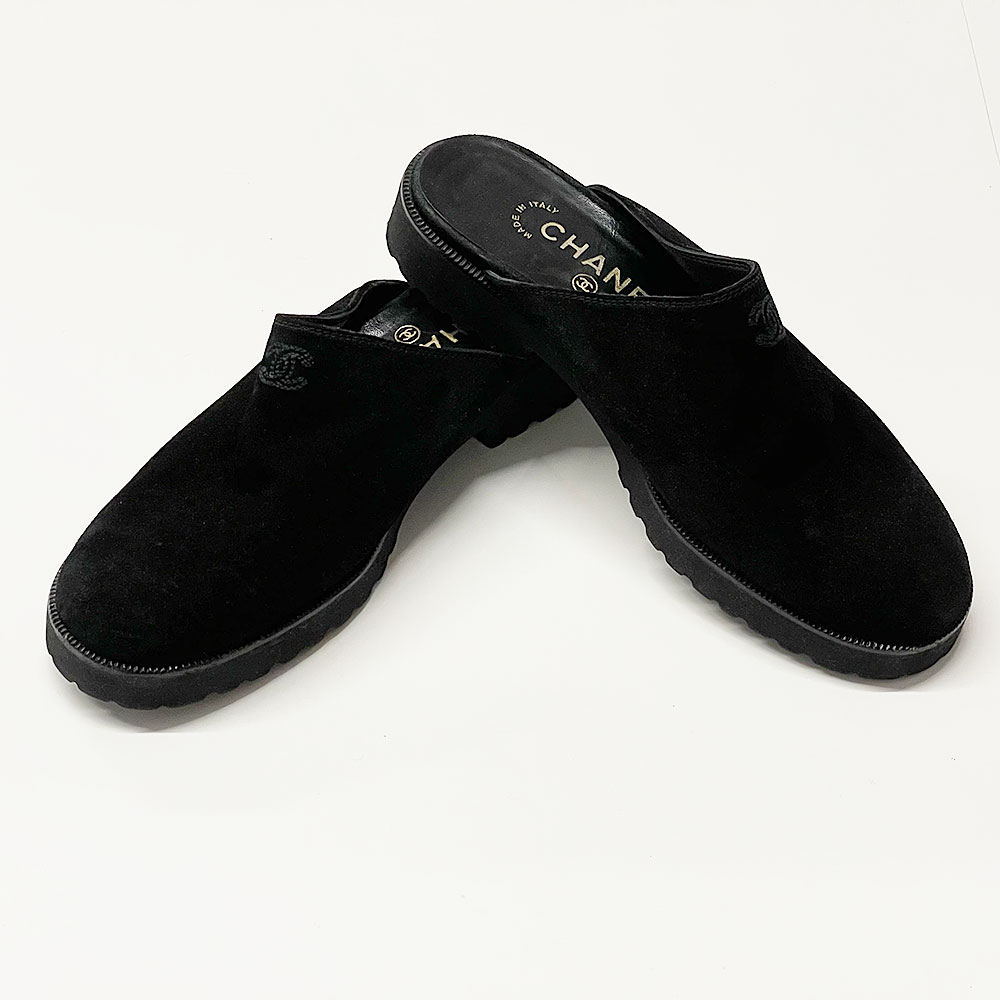 chanel suede clogs 6